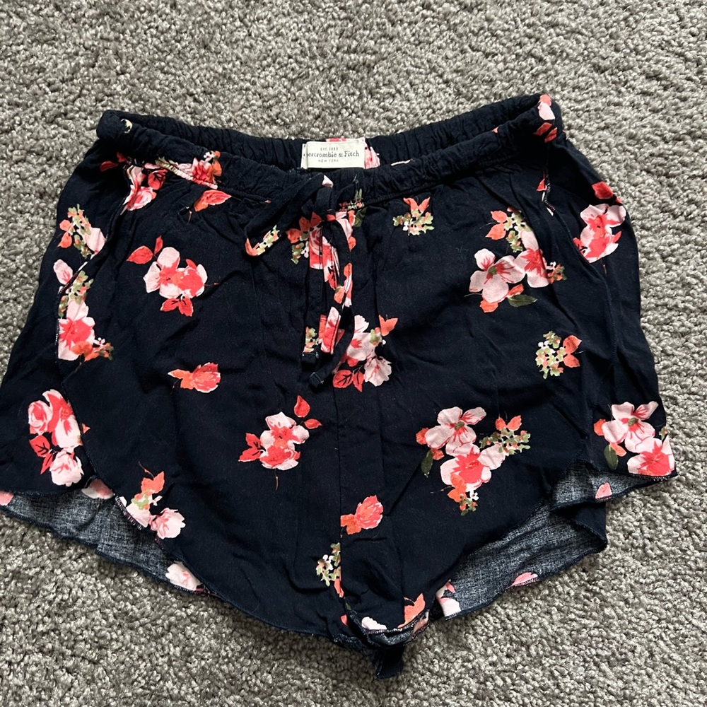Abercrombie and Fitch Floral Loose Shorts